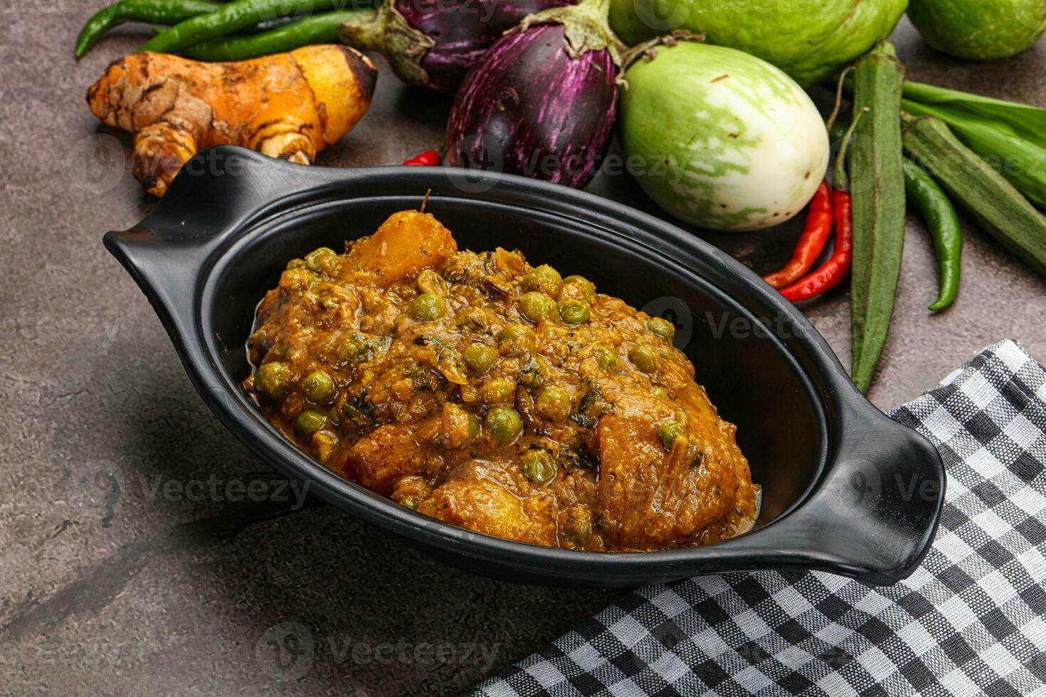 Indian traditional cuisine Aloo mutter photo