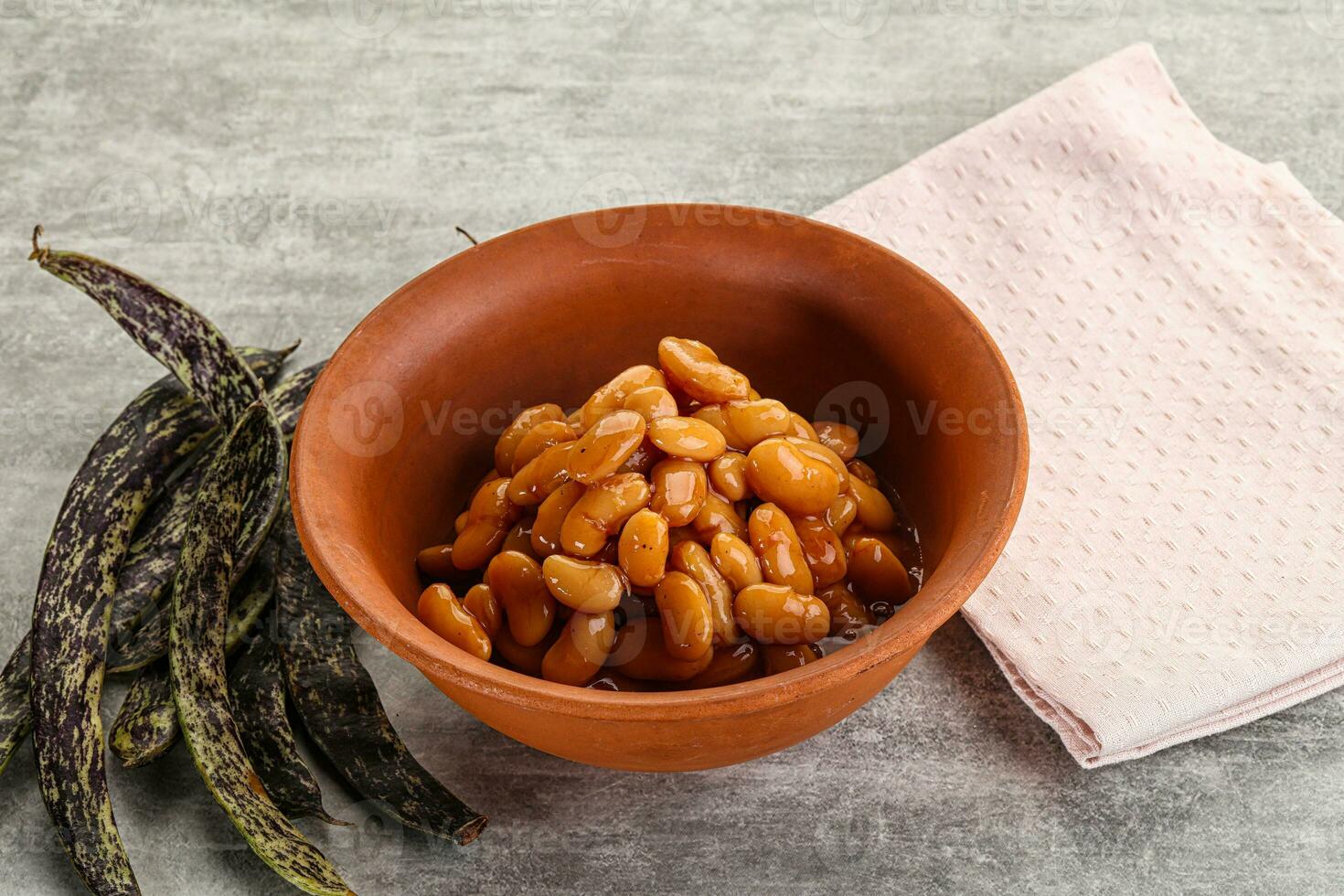 Canned white bean in tomato sauce photo