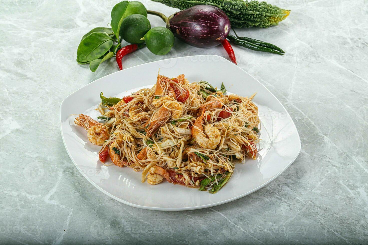 Thai Spicy Vermicelli Salad with Prawns photo