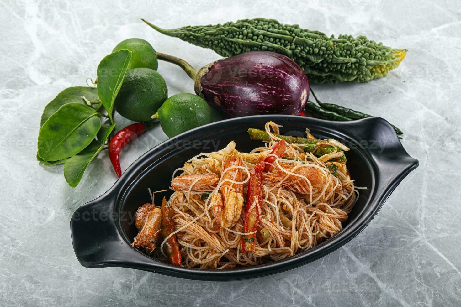 Thai Spicy Vermicelli Salad with Prawns photo