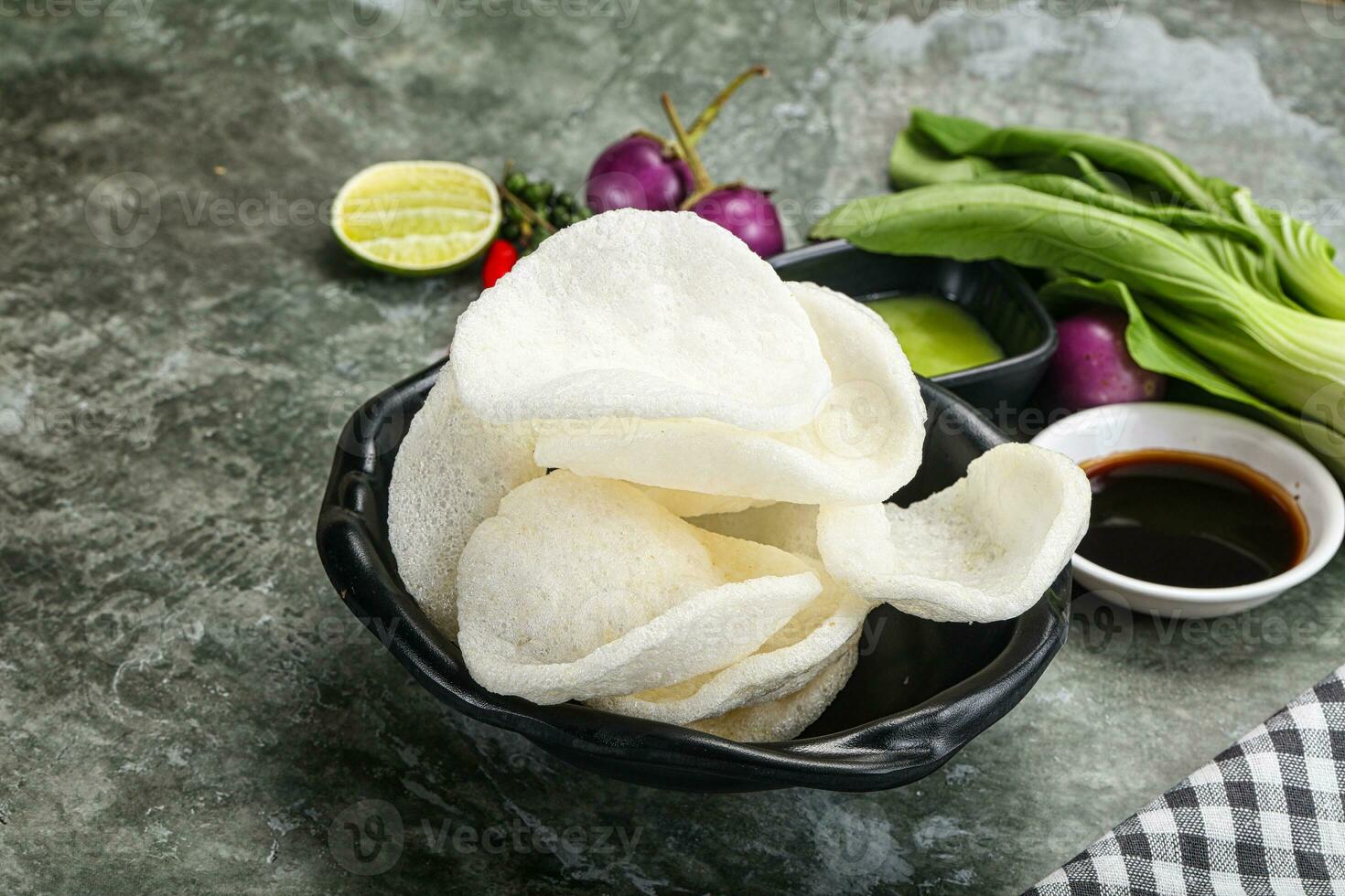 Vietnamese starter appetizer Crab chips 36237612 Stock Photo at Vecteezy