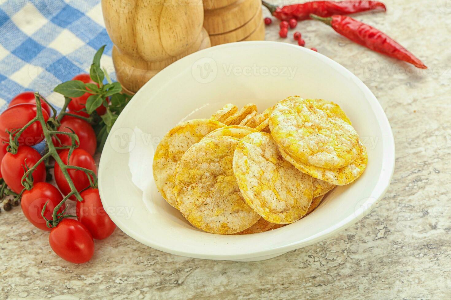 chips de arroz de grano orgánico natural foto