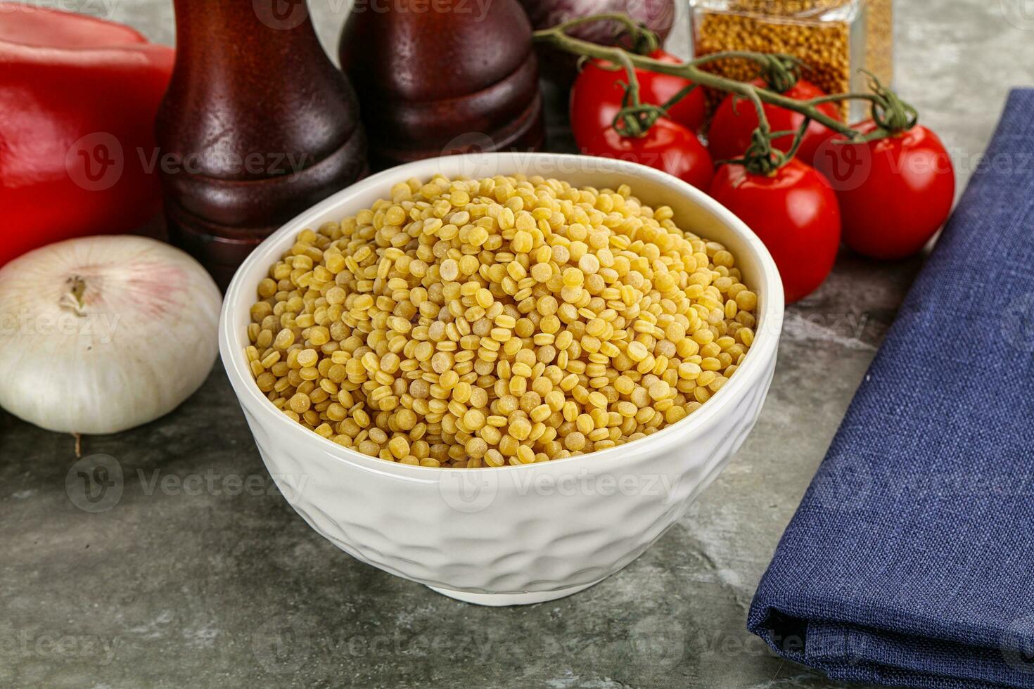Dry ptitim heap in the bowl photo
