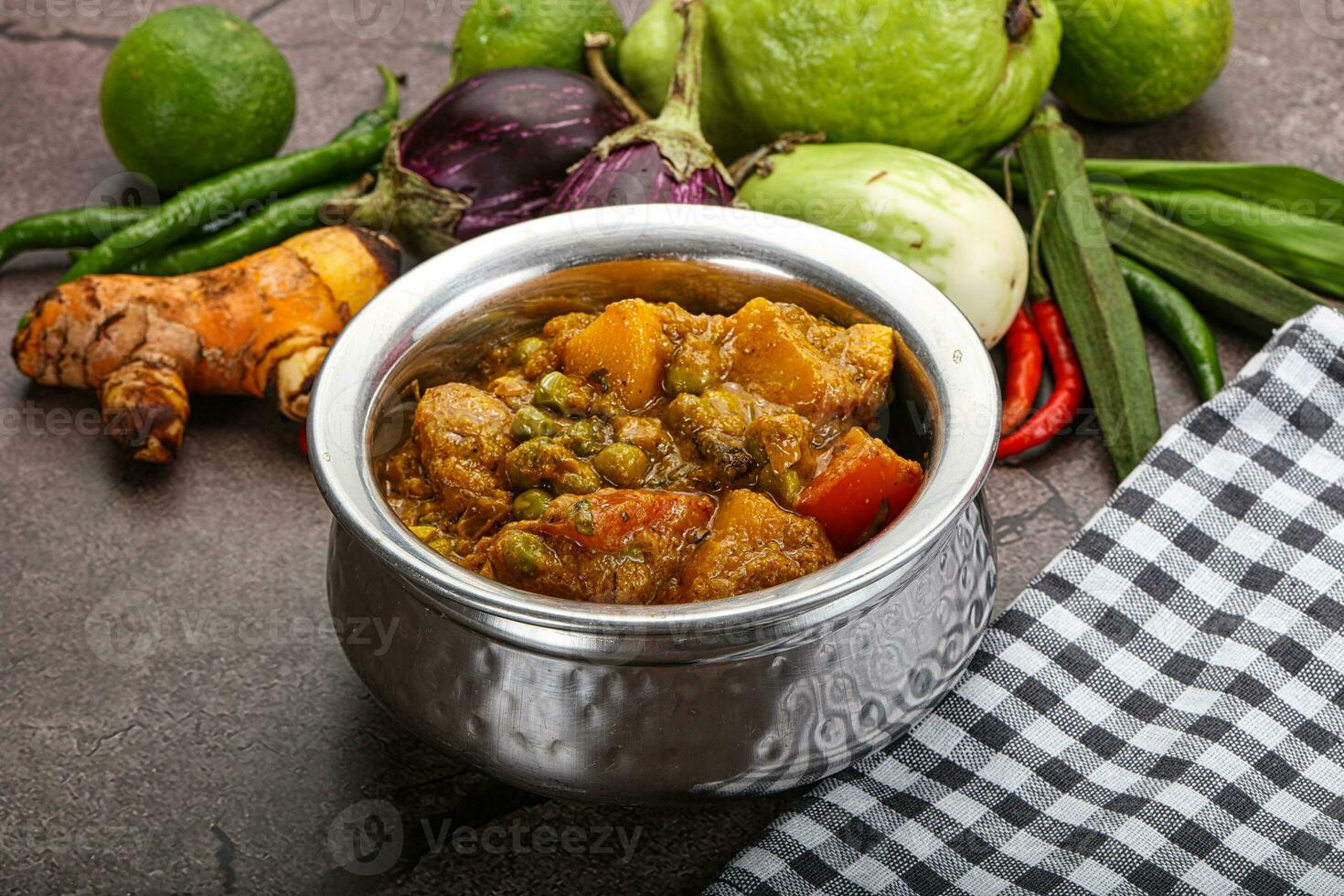 Indian traditional cuisine Aloo mutter photo