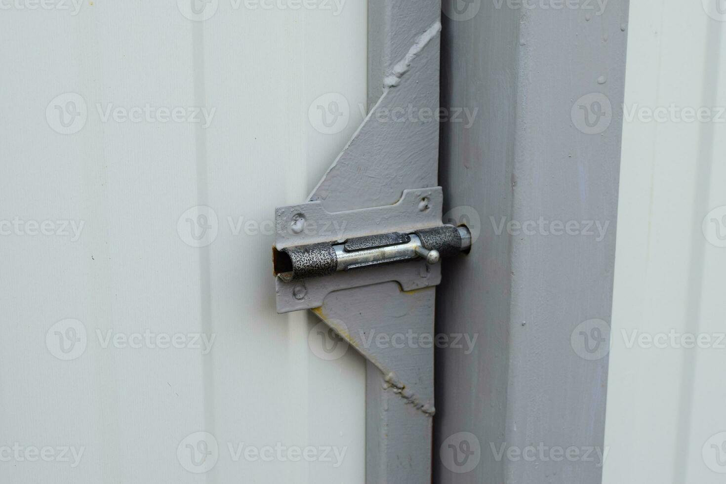 Latch on gate photo