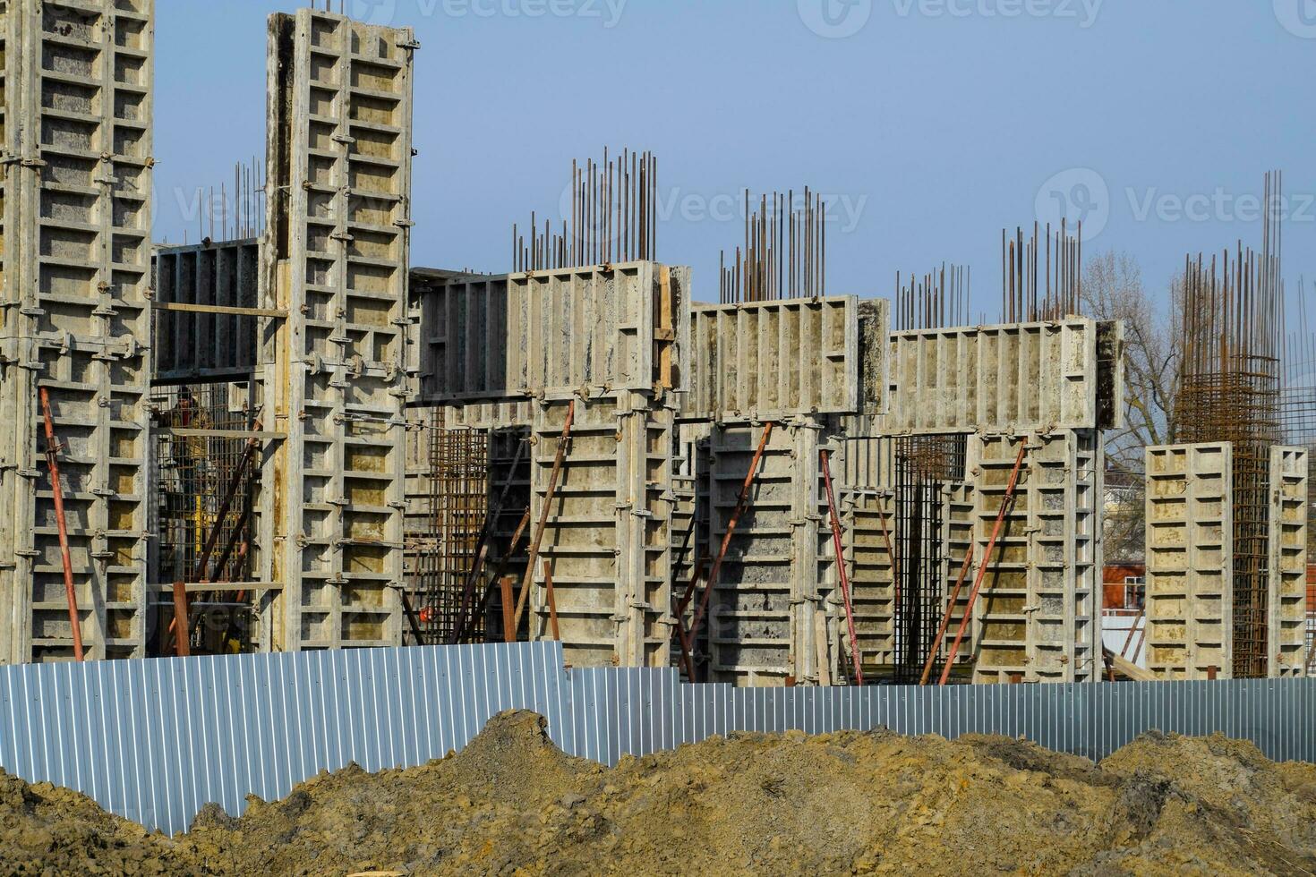 Construction of a residential building, reinforced concrete structures photo