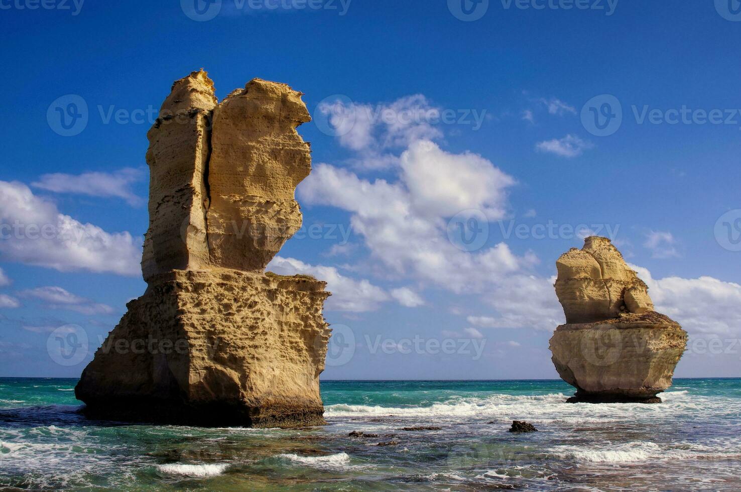 12 apostles in Australia photo