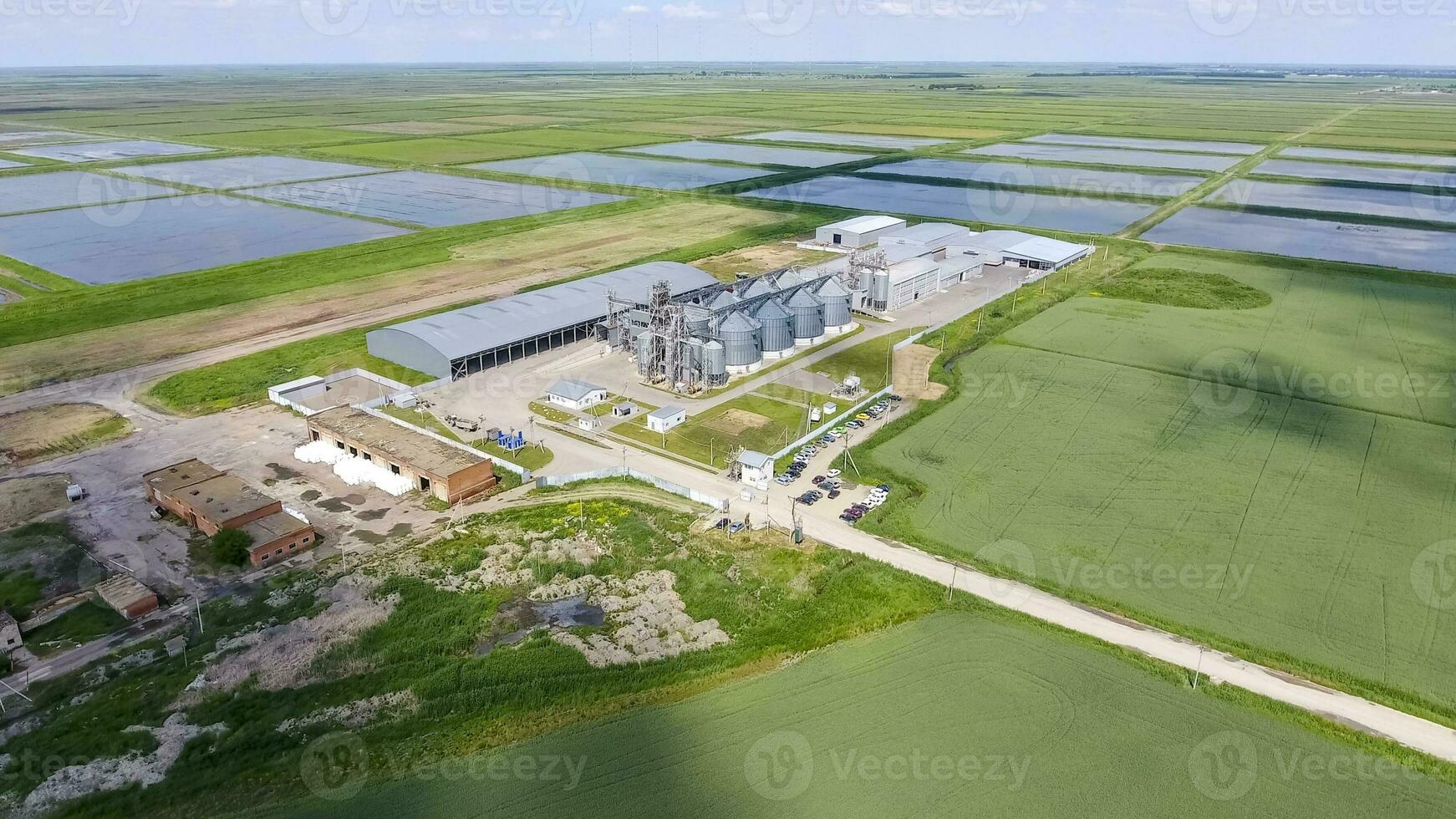 Plant for the drying and storage of grain photo