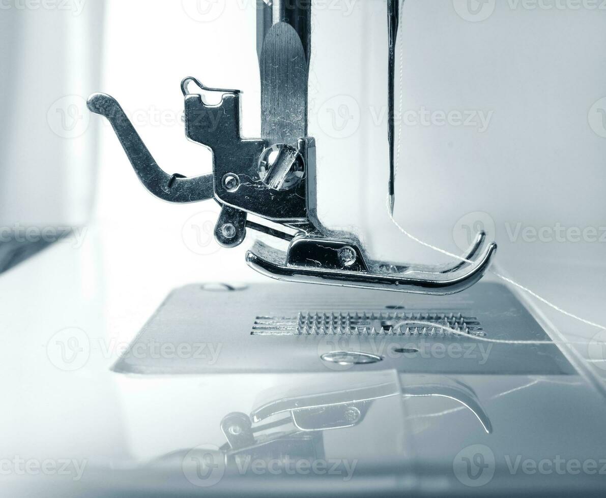 sewing machine closeup photo