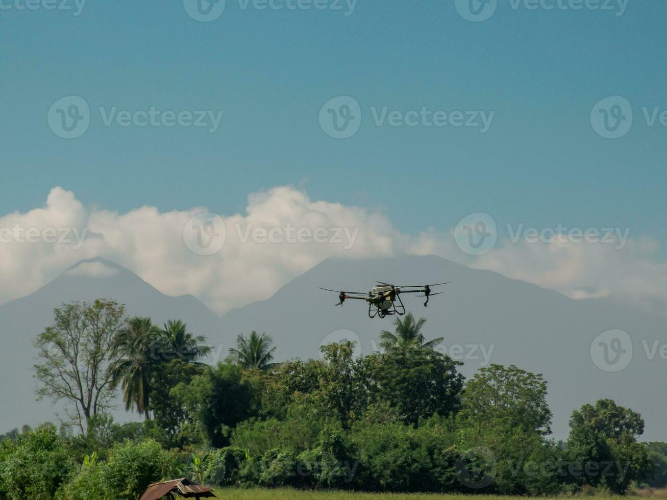 The drone can be controlled with a mobile phone using GPS signals to provide directional control over the air. photo