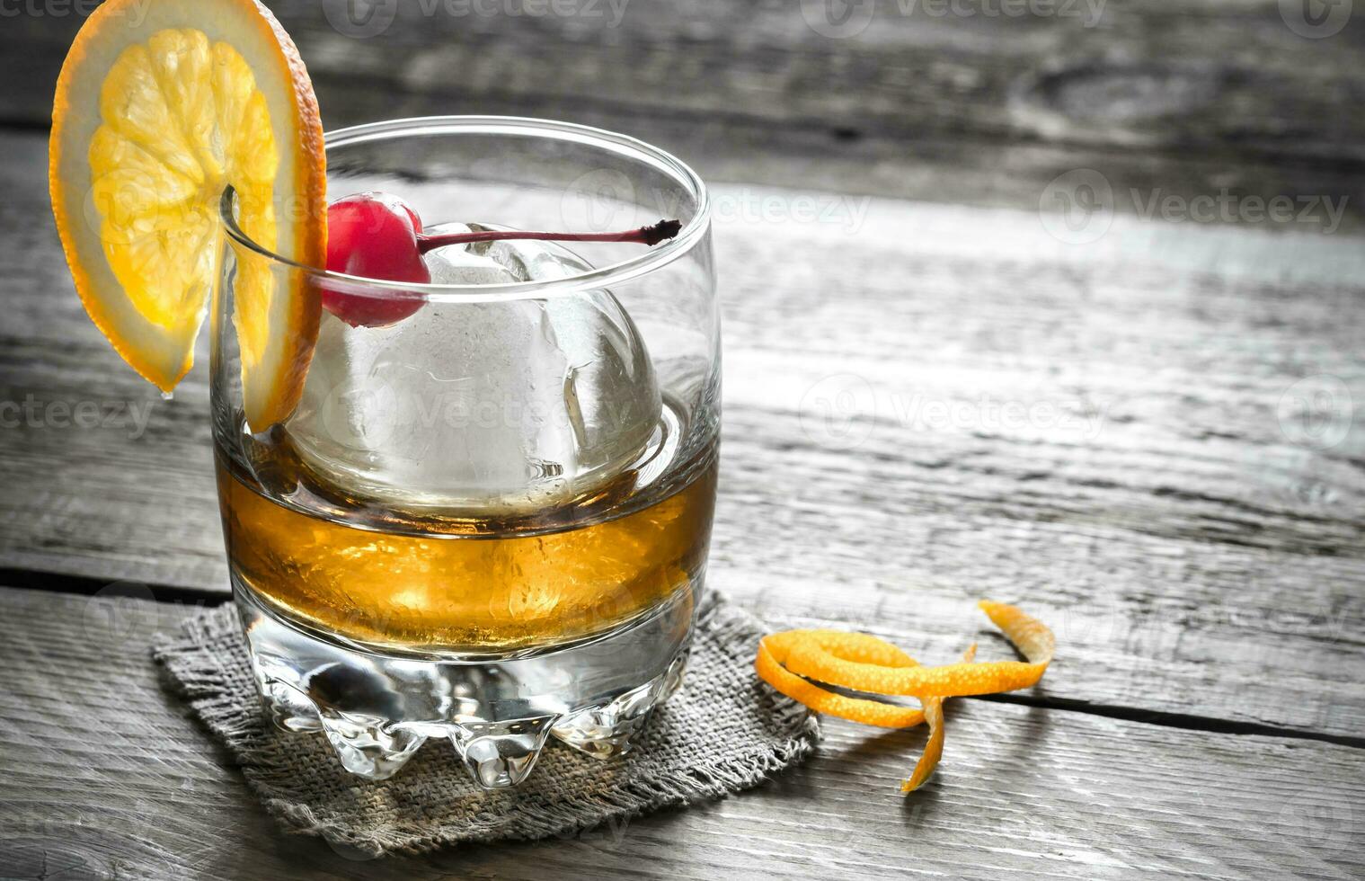 Old Fashioned Cocktails photo