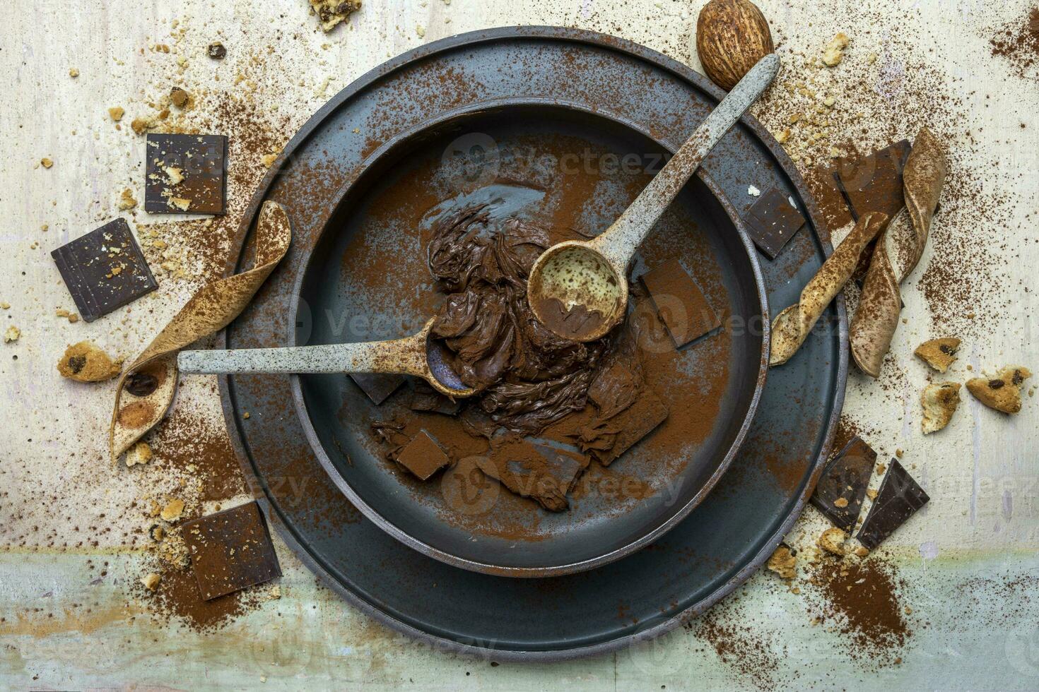 hazelnut cocoa cream and chocolate pieces mixed in a bowl photo