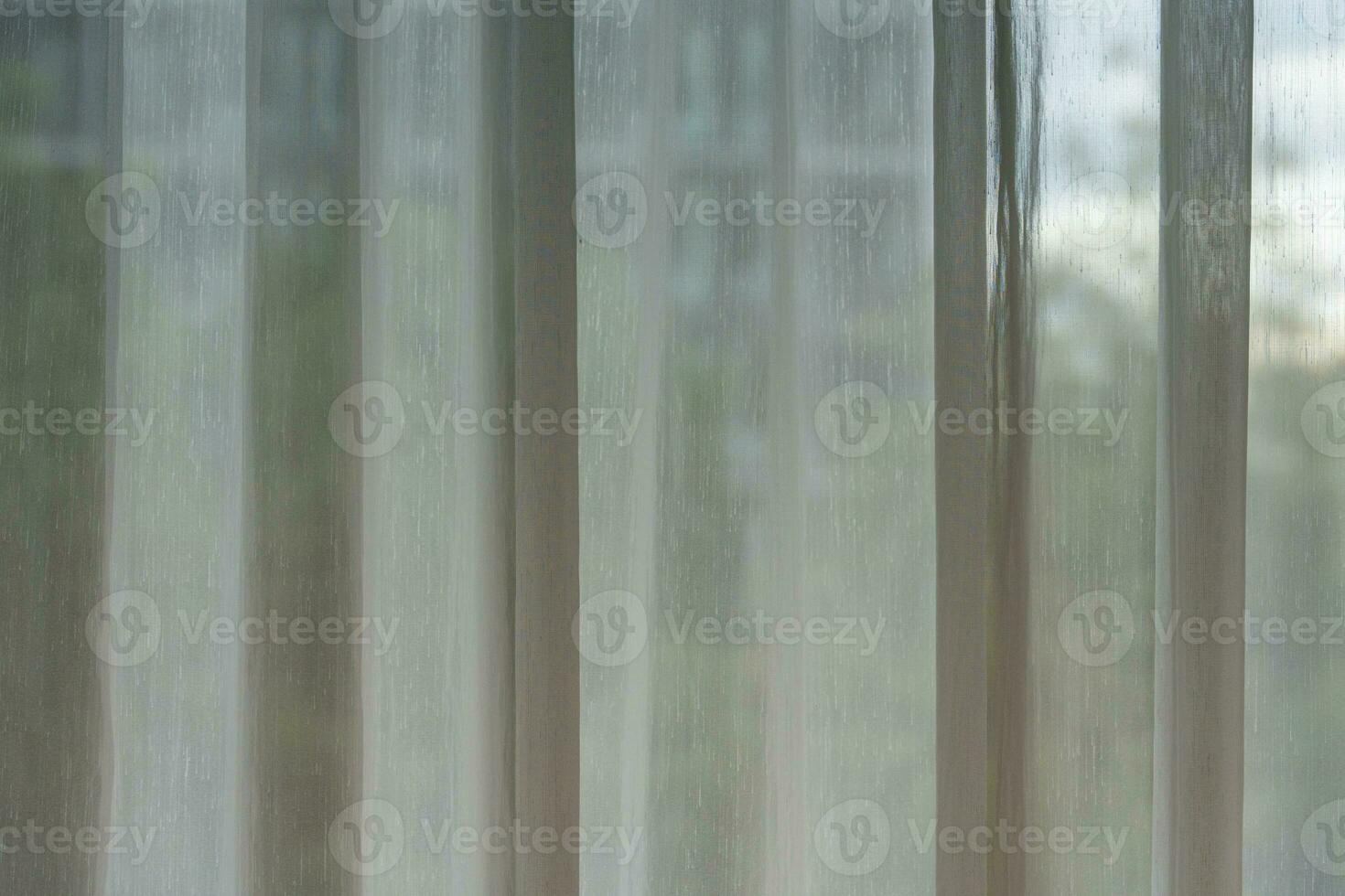 blanco transparente cortinas en el vacío habitación foto