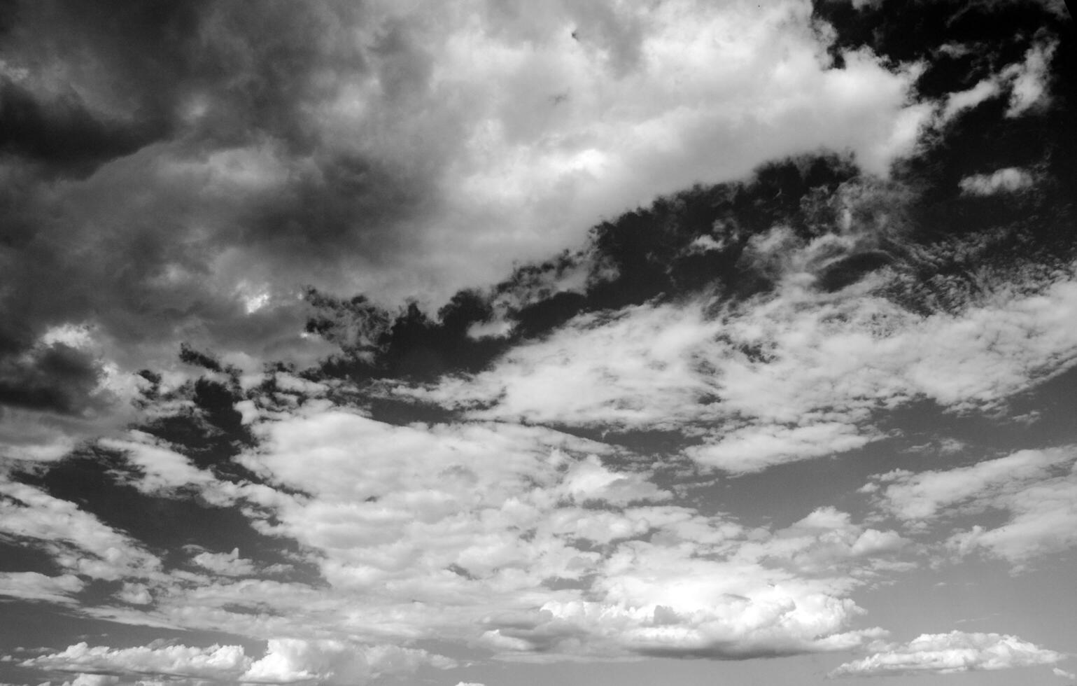 negro y blanco hermosa cielo antecedentes foto