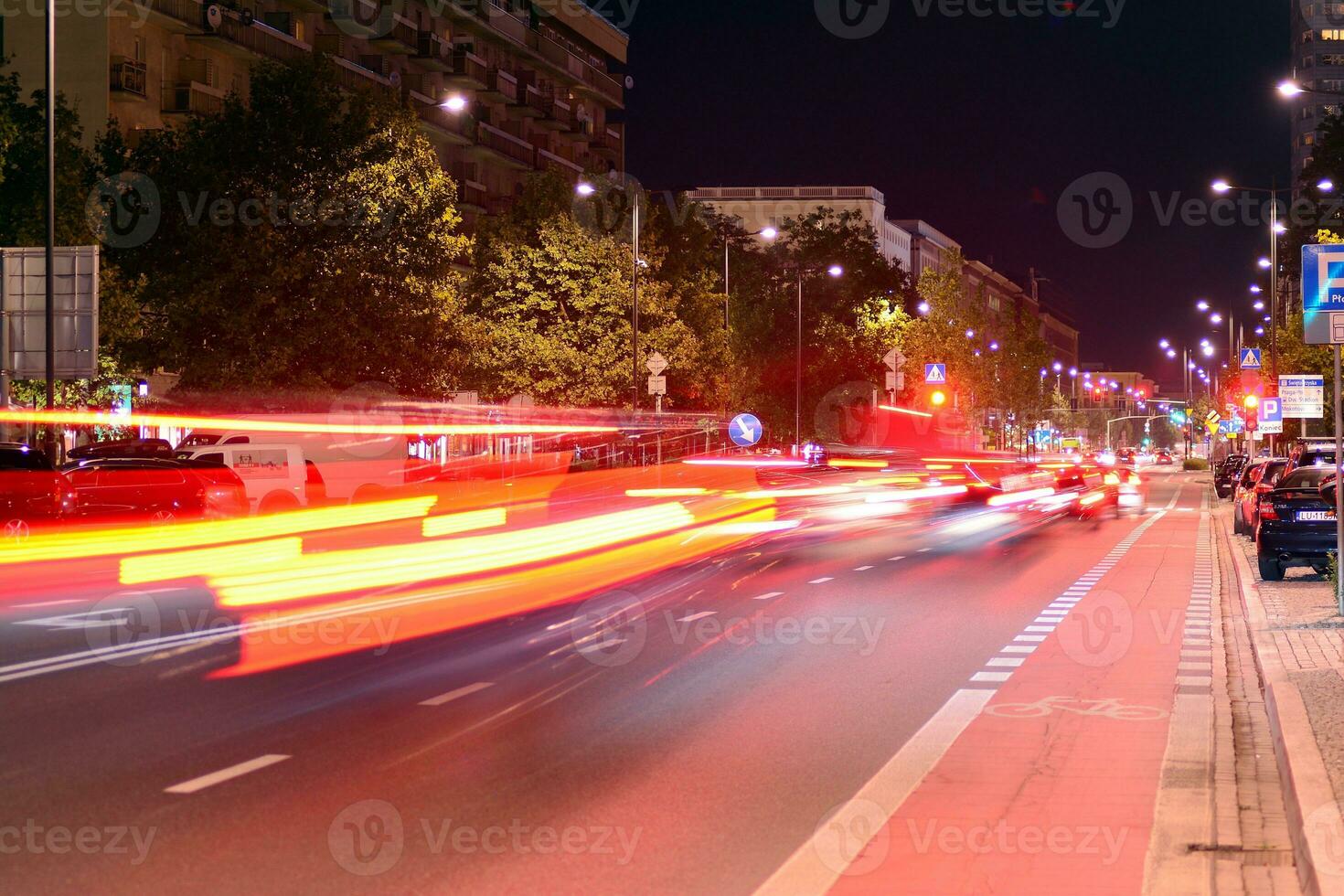 Light streaks and traces of movement in the city photo