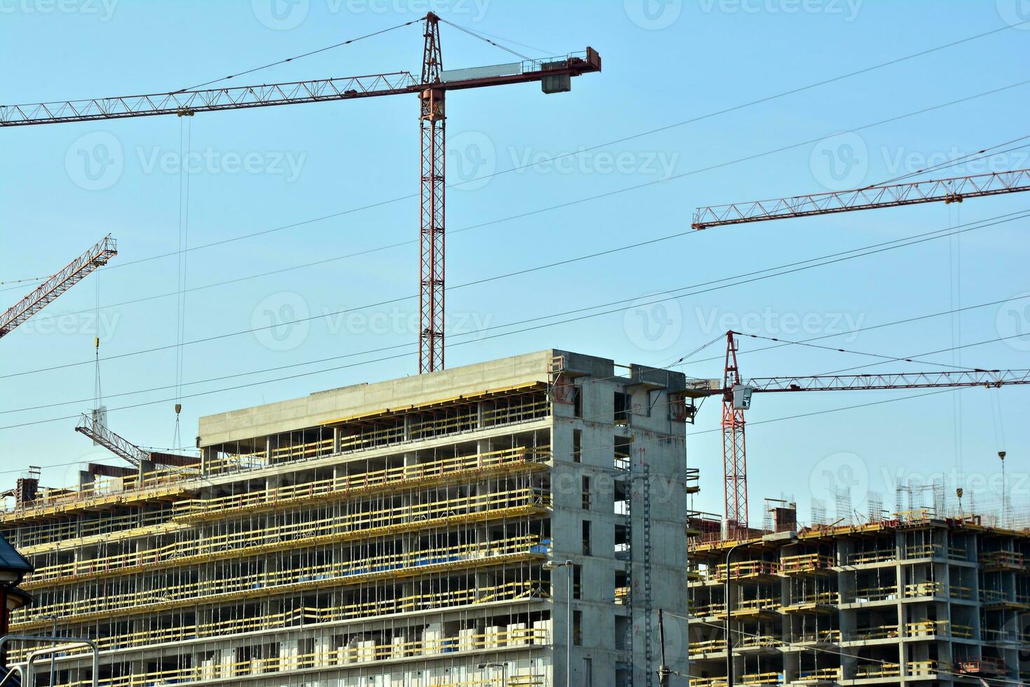 nuevo de varios pisos Departamento edificios debajo construcción foto