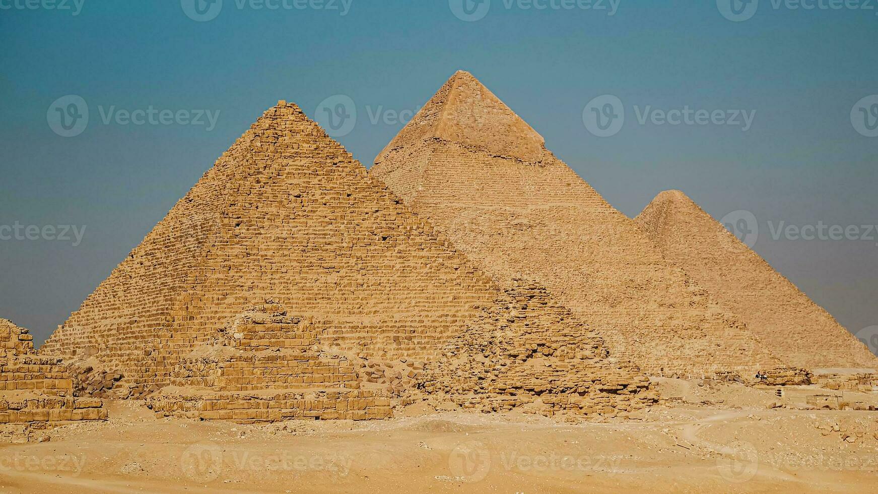 A beautiful picture of the pyramids in Giza, Egypt photo