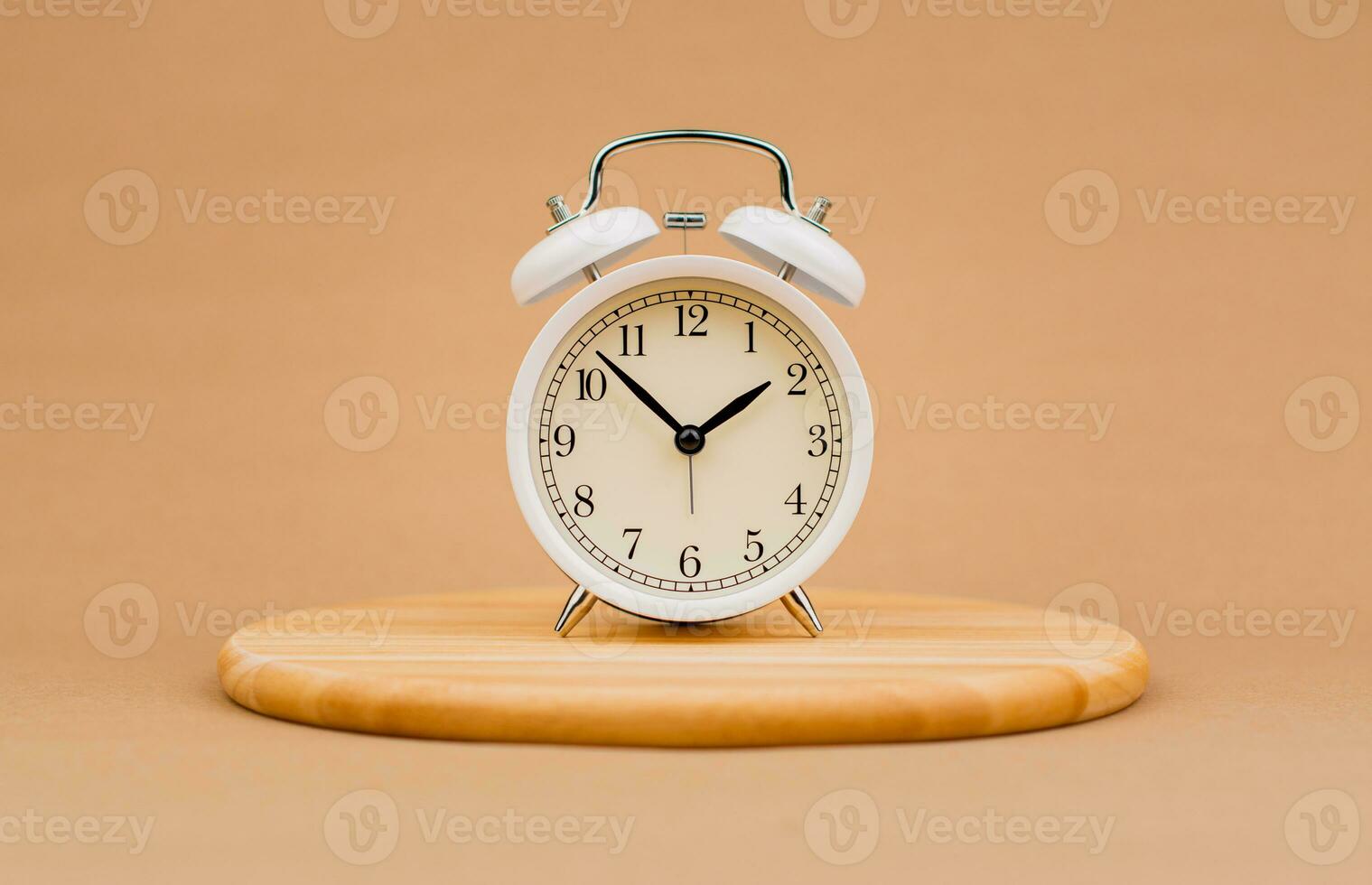 Alarm clocks, important time, photos of watches that are important to