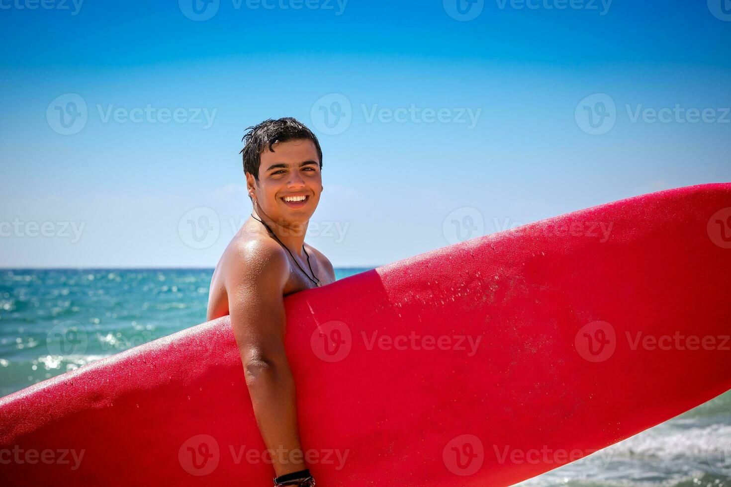 surfista en la playa foto