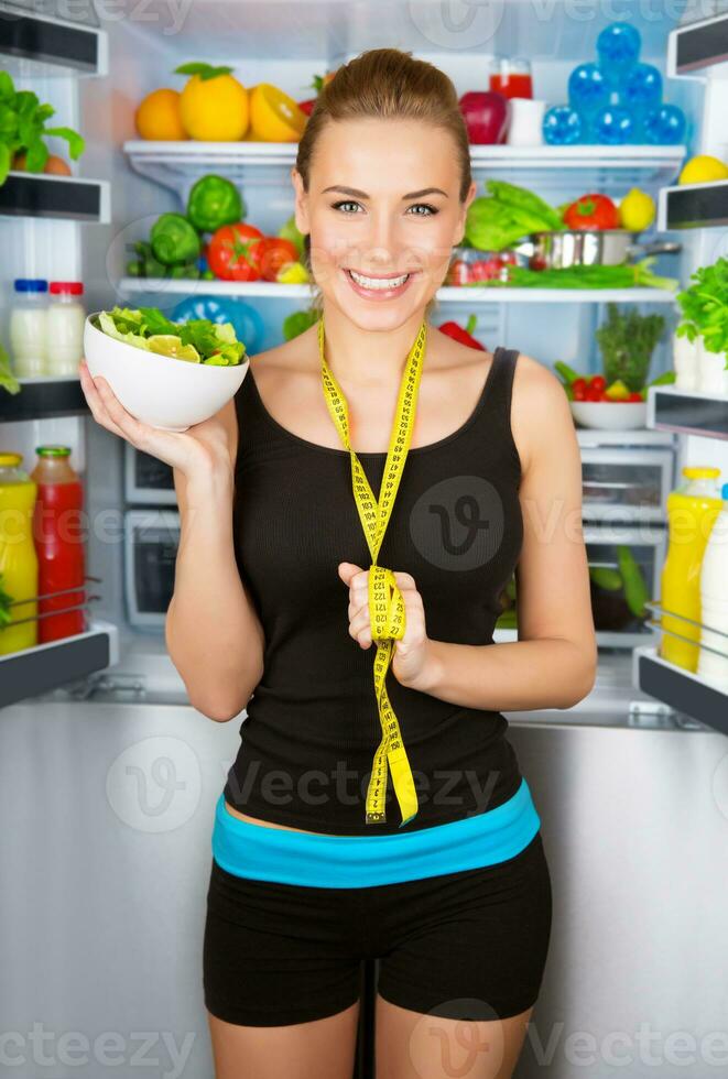 niña con sano comida foto