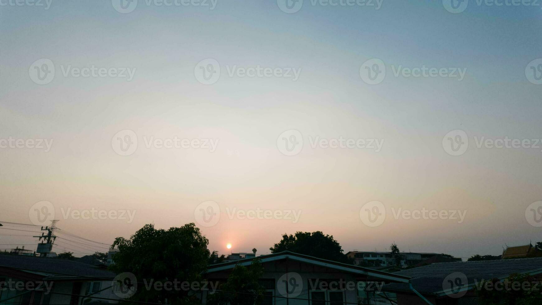 azul cielo puesta de sol amanecer nublado silueta negro oscuro color hermosa paisaje ver montaña marina panorama Mañana noche ambiente naturaleza verano invierno otoño primavera temporada hora brillante oscuridad foto