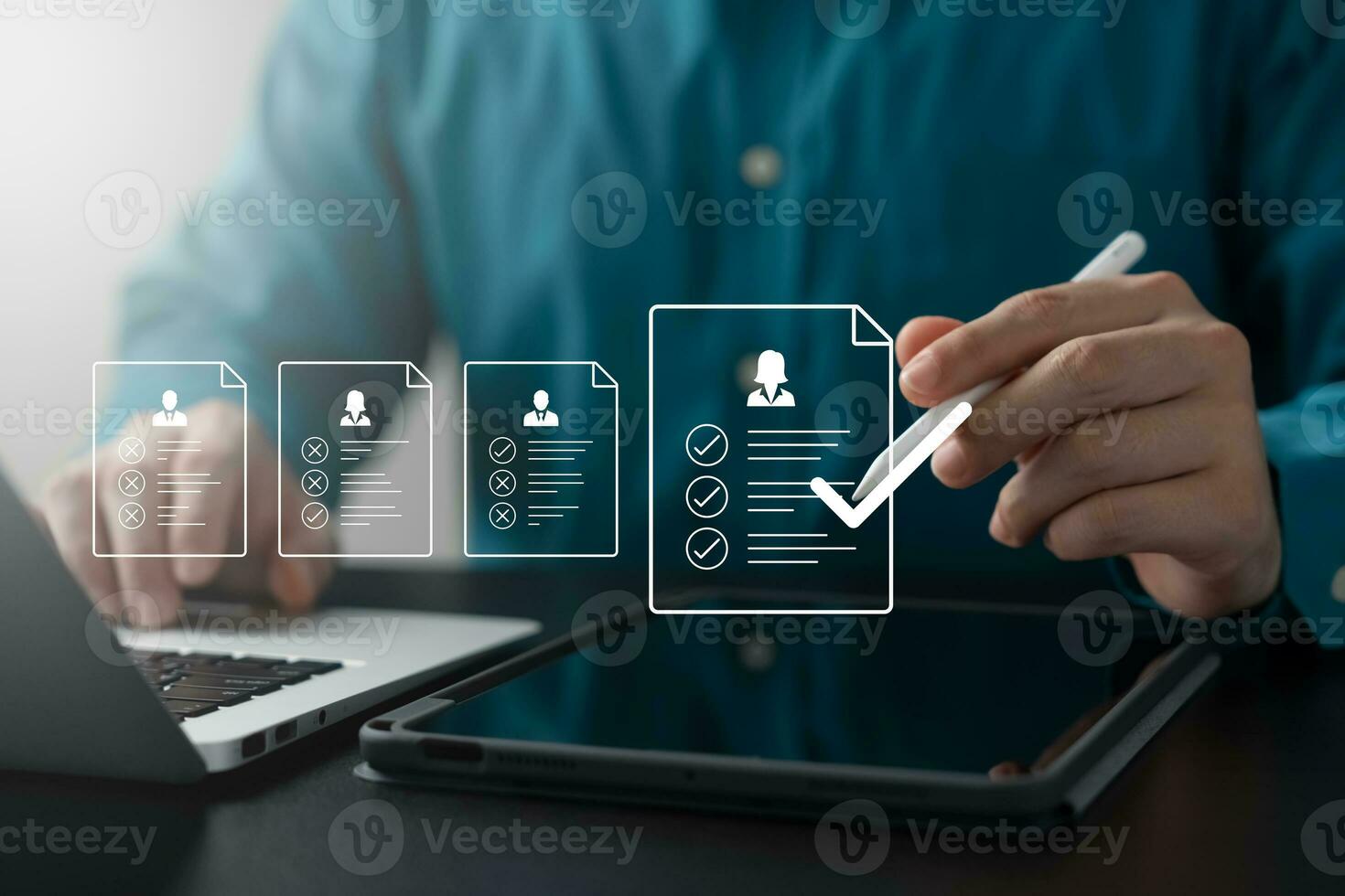 executives and human resource management. effective organizational structures, training, and hiring for peak performance. photo