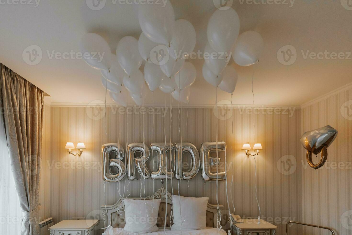 The bride's room is decorated with balloons before the wedding day. photo