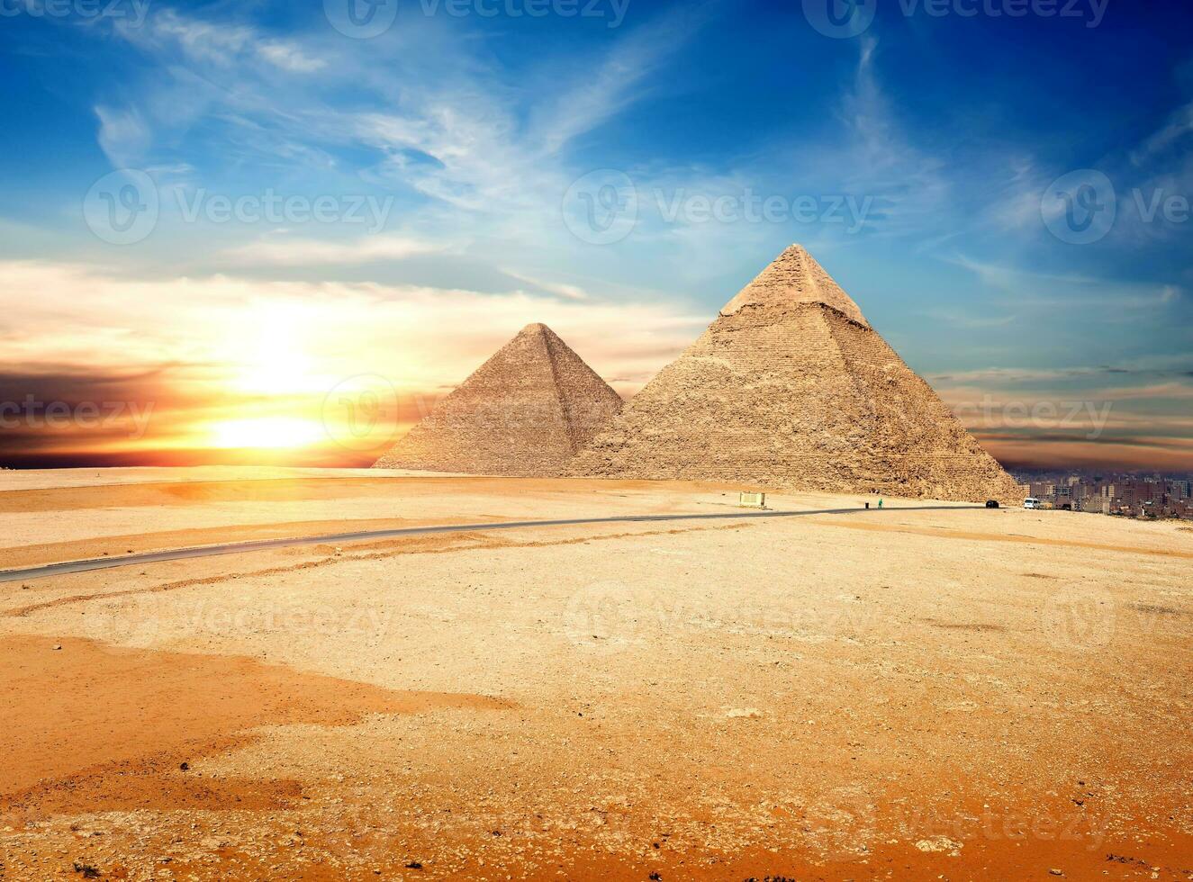egipcio pirámides en el giza foto