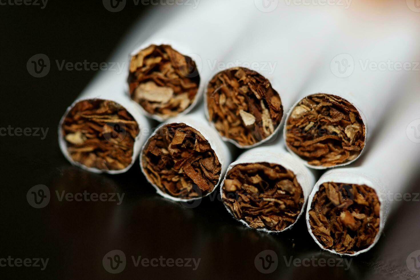 número de cigarrillos aislado tabaco peligro cerca arriba dejar de fumar cesación cigarrillo malo hábito nicotina drogadicto grande Talla alto calidad instante huellas dactilares foto