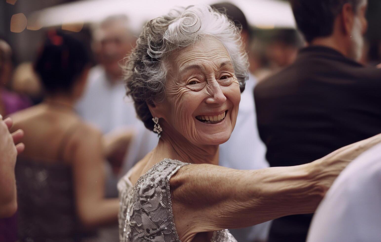 ai generado un más viejo mujer sonrisas mientras bailando juntos con otro personas foto