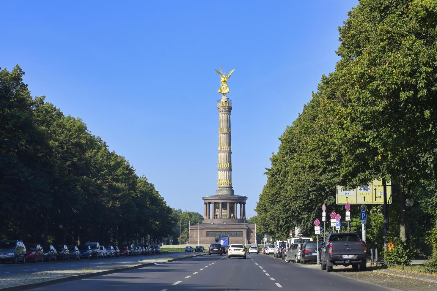 Berlina, Alemania, 2021 - triunfal o victoria columna a el genial estrella, jardín de infancia, Berlina, Alemania foto