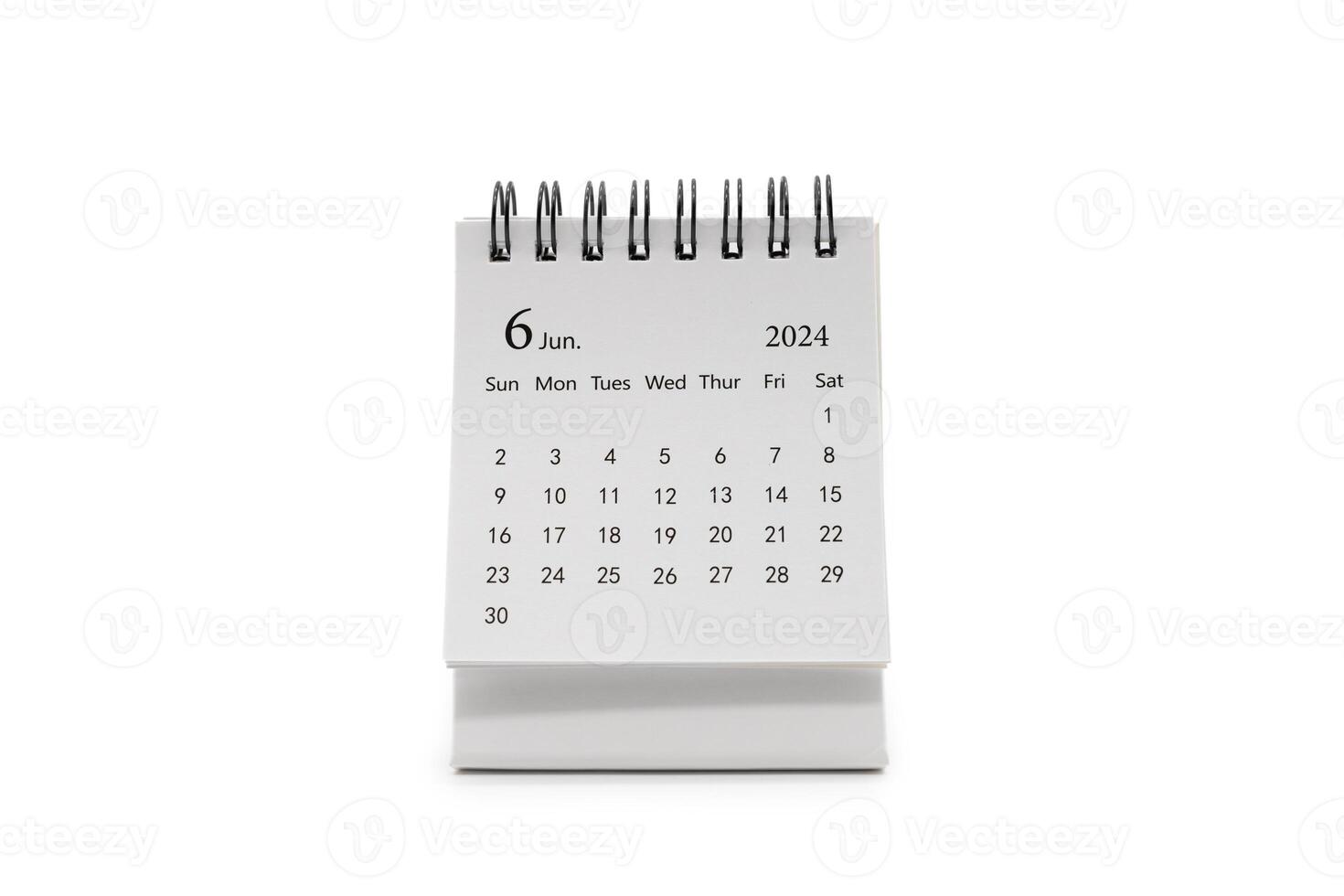 sencillo escritorio calendario para junio 2024 aislado en blanco antecedentes. calendario concepto con Copiar espacio. foto