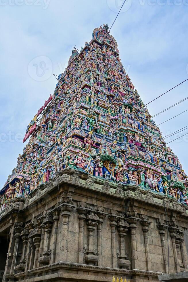 The Gateway Tower of Kapaleeshwarar Temple photo