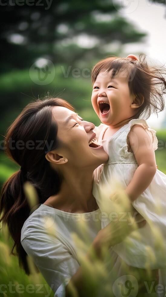 ai generativo asiático madre y hija teniendo divertido fuera de retrato de contento mujer dando un a cuestas paseo a linda pequeño niña a parque indonesio niño con con mamá jugando al aire libre amor y Pensilvania foto