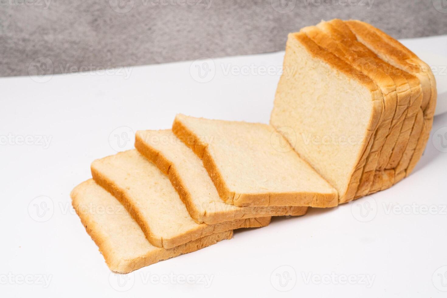 sliced bread isolated on white background with clipping path. photo