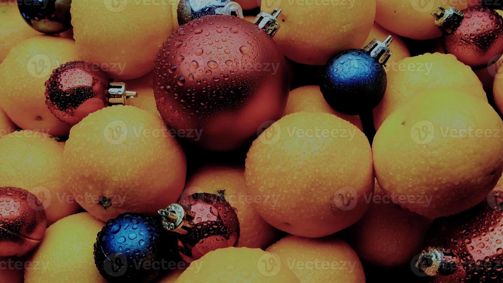 3d representación Navidad. nuevo años juguetes y frutas mandarinas y Navidad árbol pelotas foto