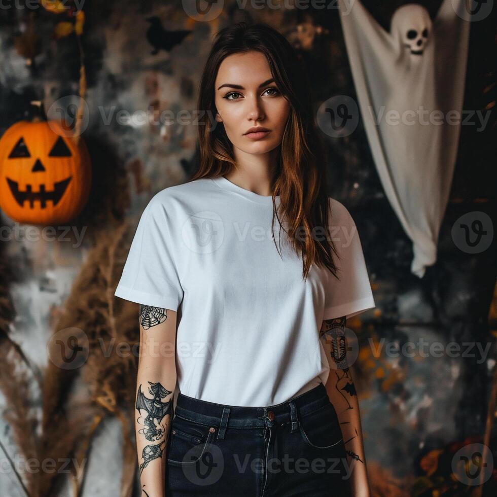 ai generado hermosa niña con tatuajes en su brazos, vestido en un blanco camiseta y vaqueros, soportes en un Víspera de Todos los Santos decorado habitación foto