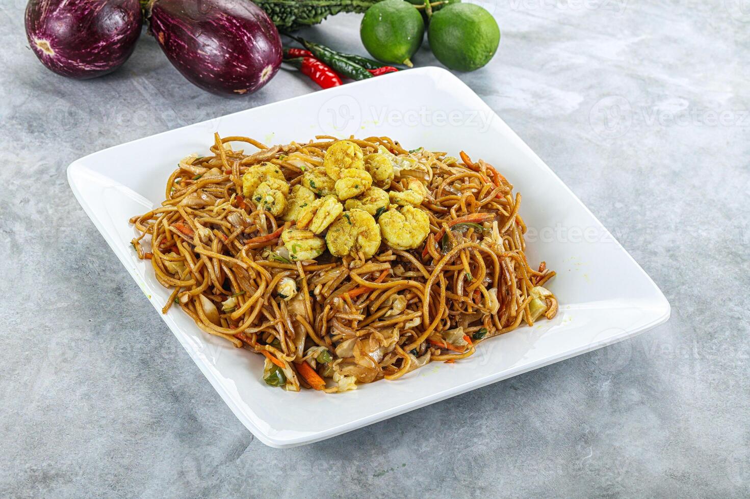 Stir fried noodles with prawn photo