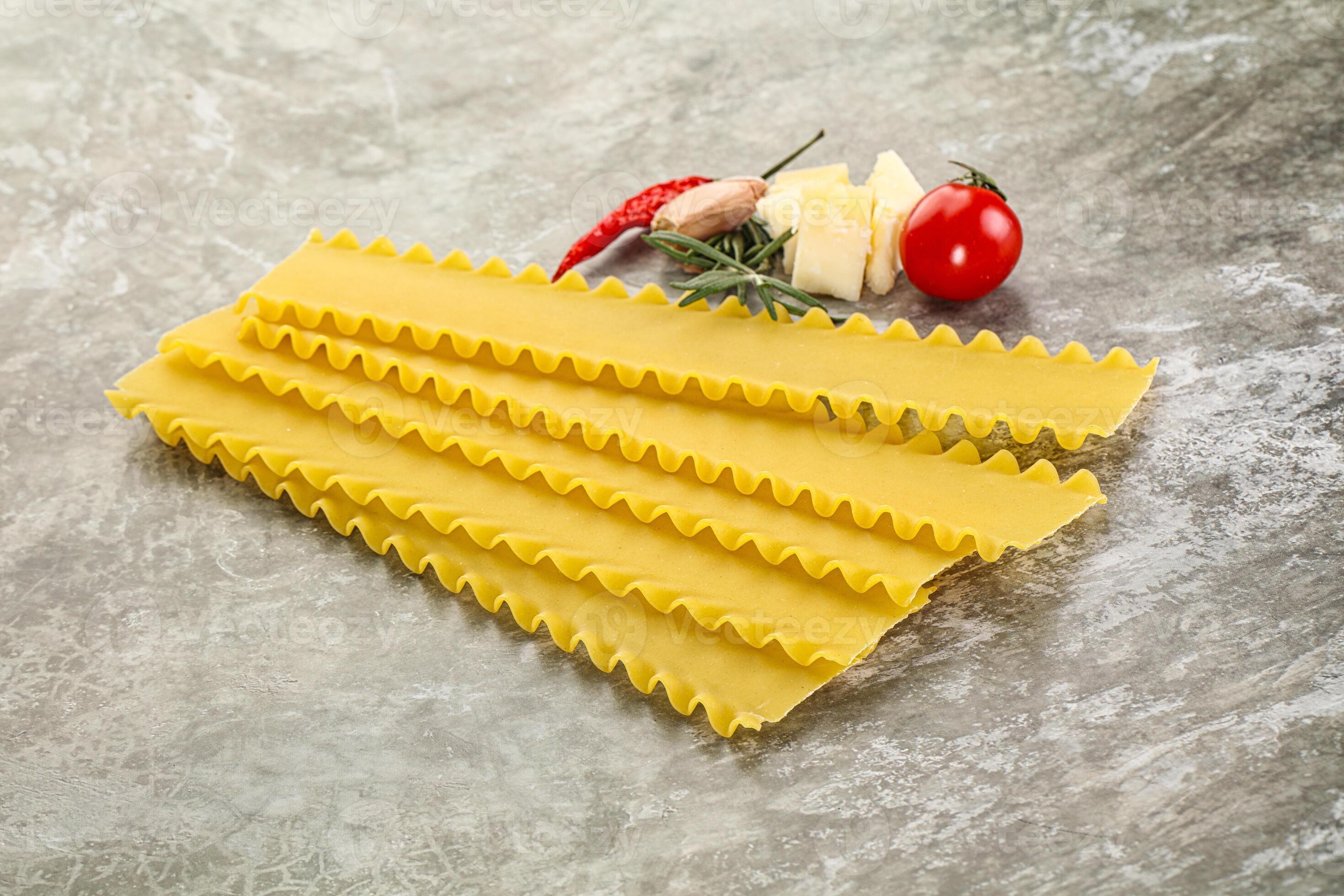 Uncooked raw Lasagna dry sheets 37986891 Stock Photo at Vecteezy