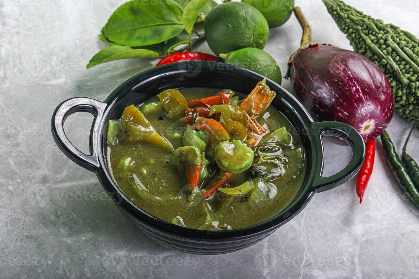 Thai green curry with prawn photo