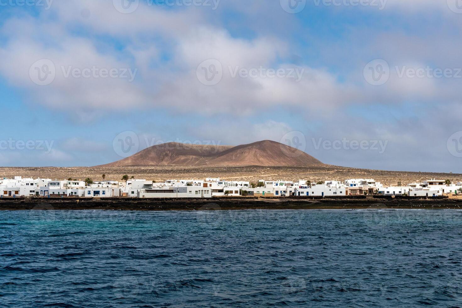 Isla graciosa, Caleta del Sebo photo