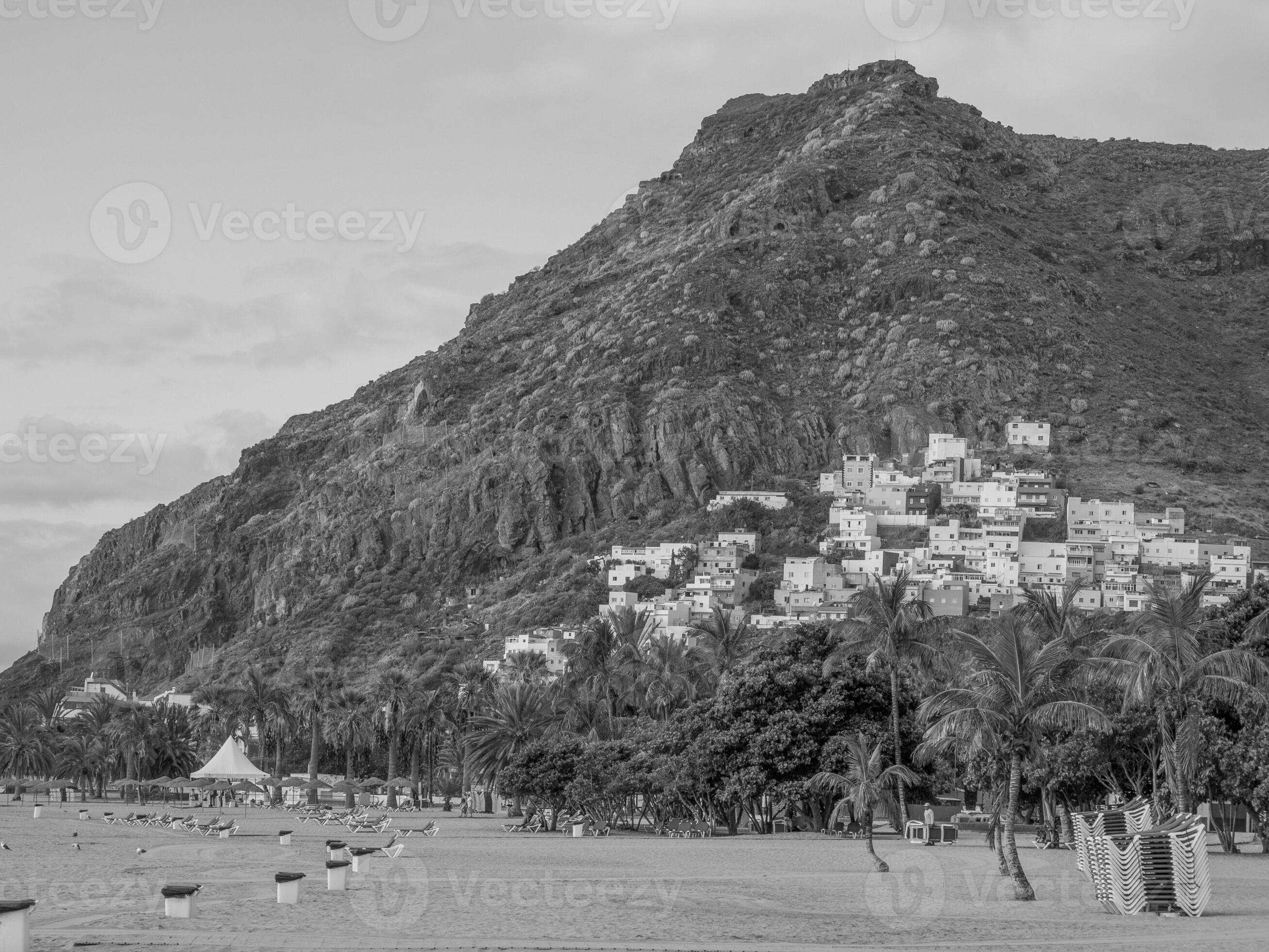 tenerife island in spain 37993068 Stock Photo at Vecteezy