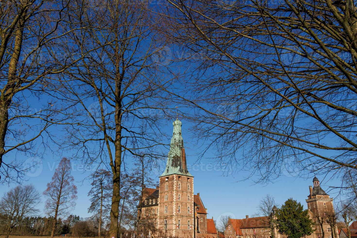 the castle of Raesfeld in germany photo