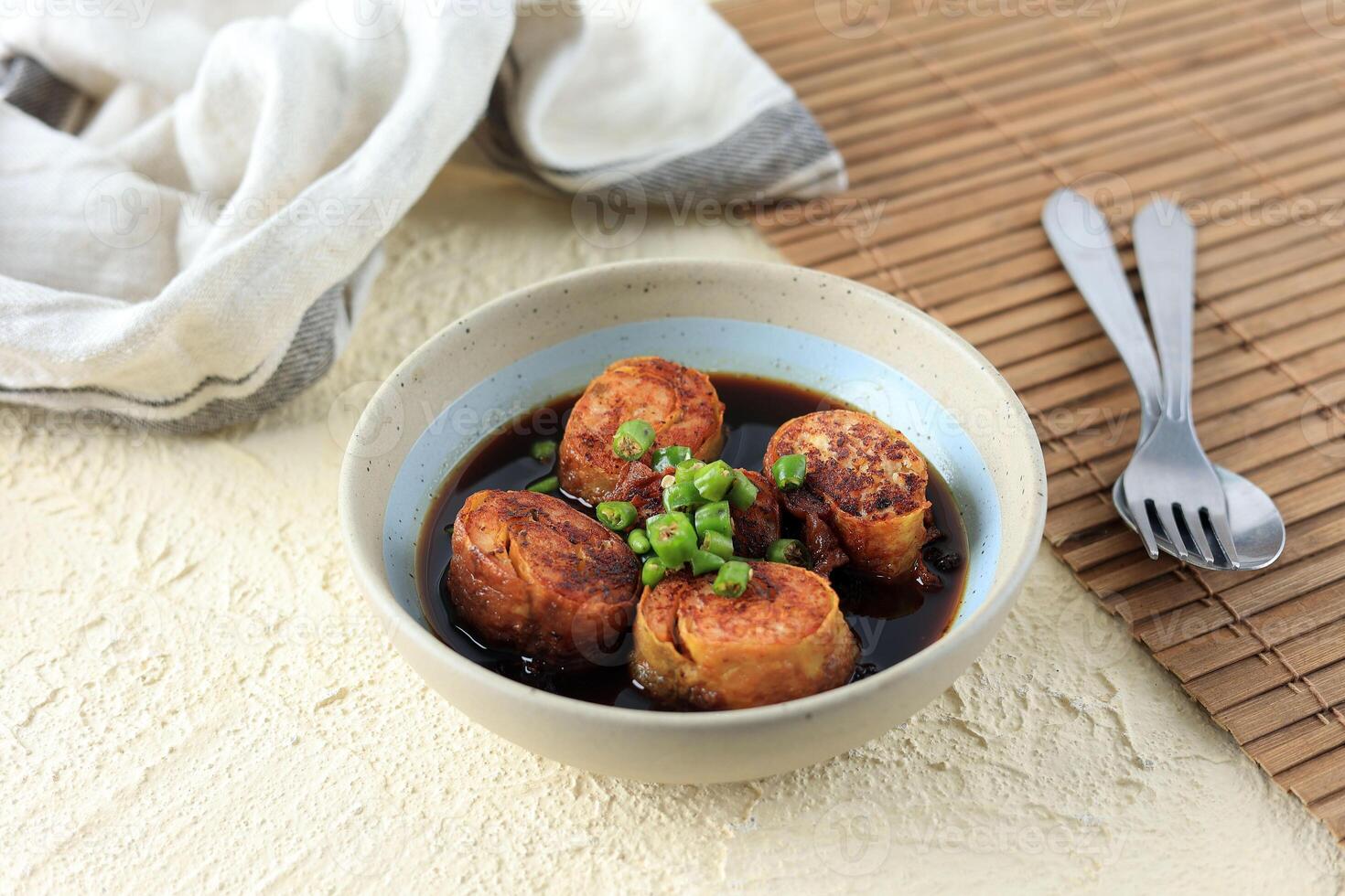 Chicken Go Hyong with Sweet and Spicy Sauce photo