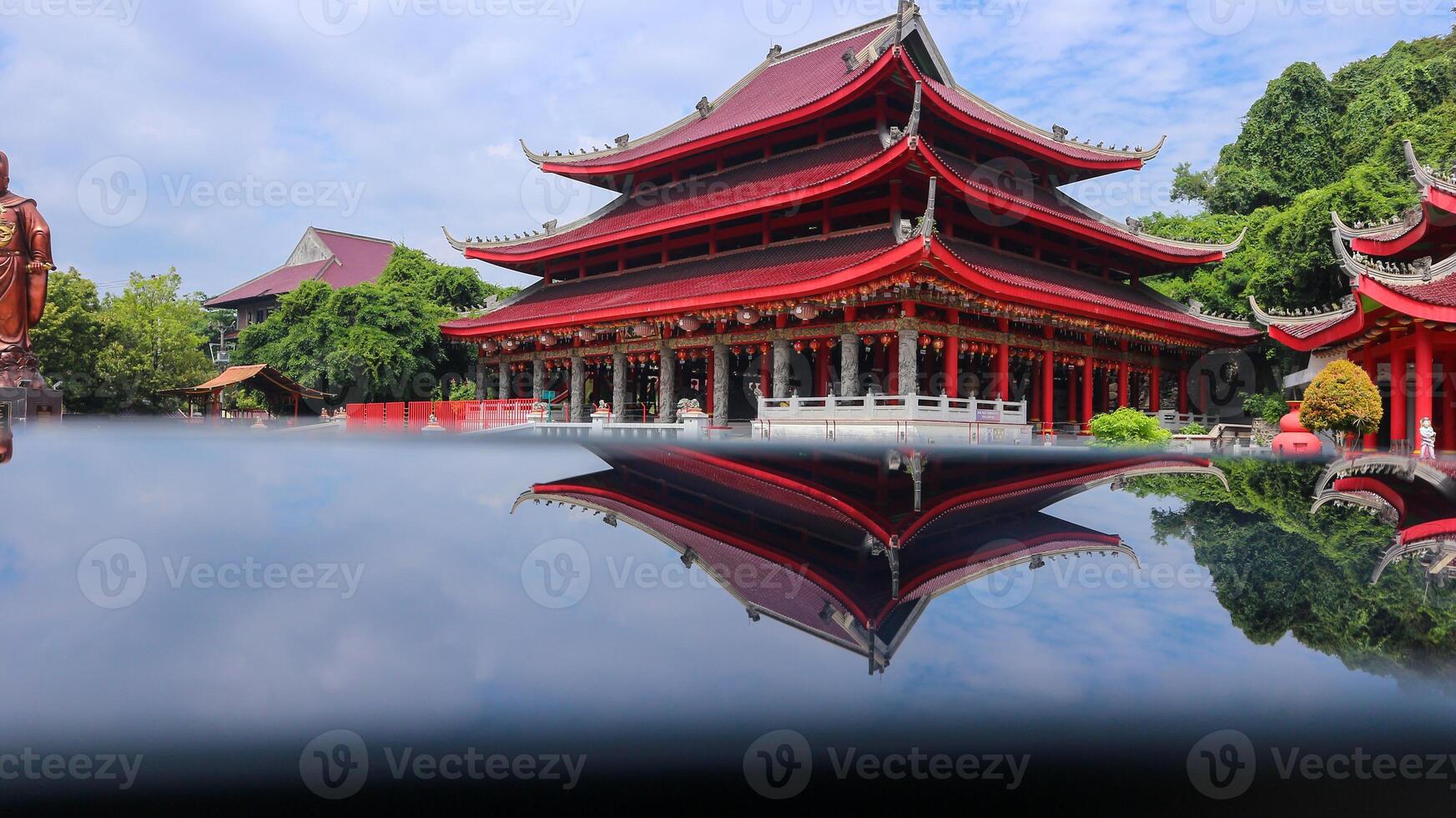 Semarang, 4 March 2023 - Sam Poo Kong temple in Semarang on central Java in Indonesia. Klenteng Sam Poo Kong, top tourist destination in Semarang Indonesia photo