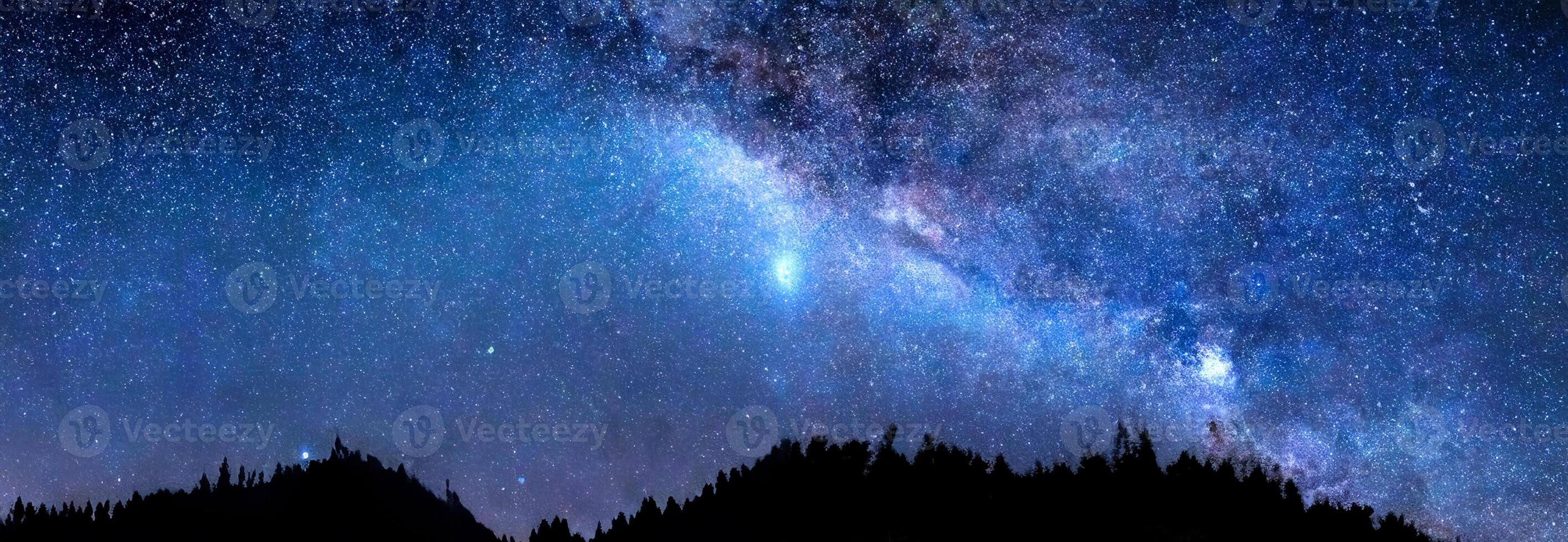 lechoso camino galaxia. estrellado cielo. foto