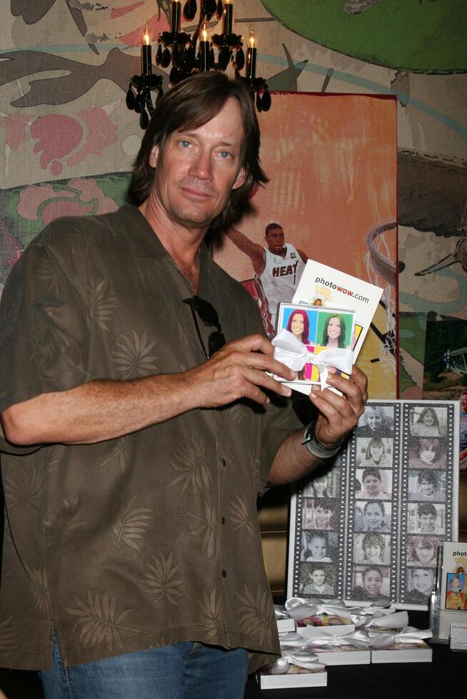 Kevin Sorbo GBK MTV Movie Awards Gifting Suites  Crimson  Opera Los Angeles,  CA May 30, 2008 photo