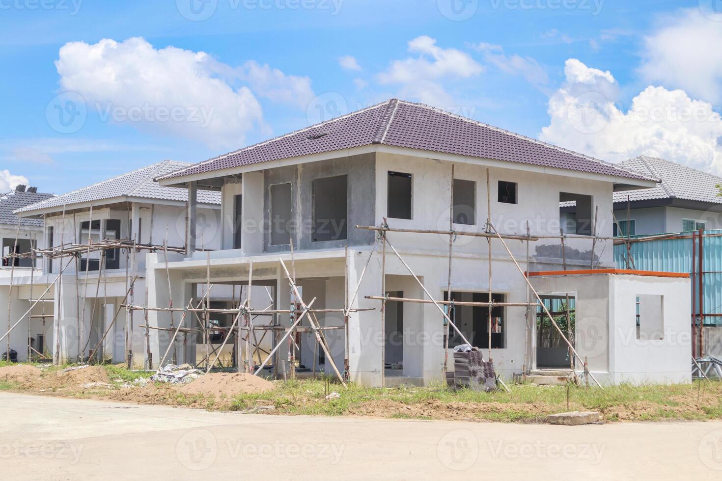 construcción residencial nueva casa con sistema de prefabricación en progreso en el sitio de construcción foto