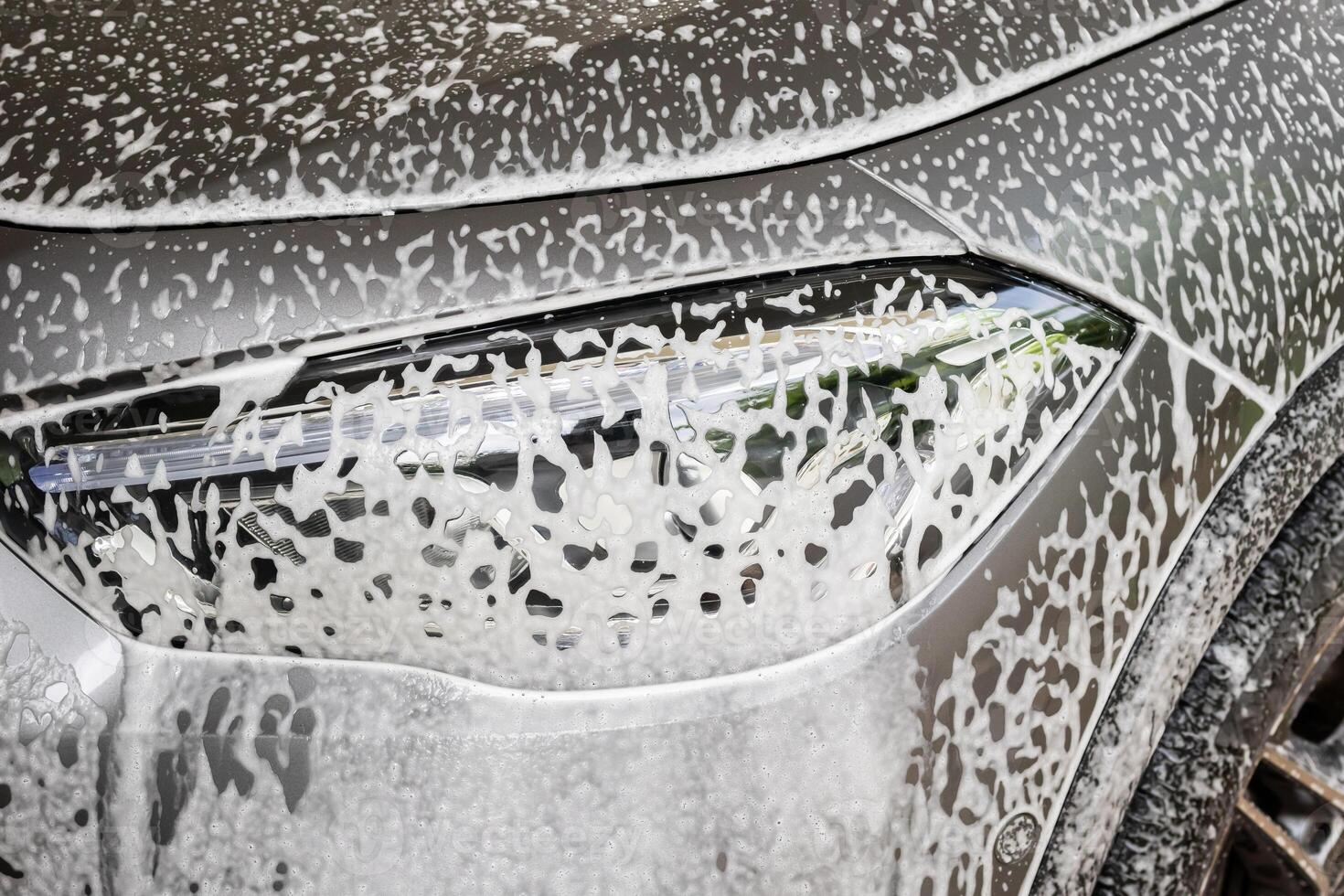 coche limpieza y Lavado con espuma jabón foto