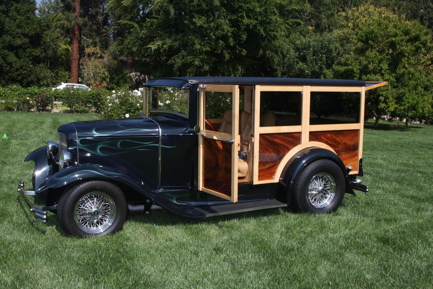 carros desde años de señora esperanza vida foto